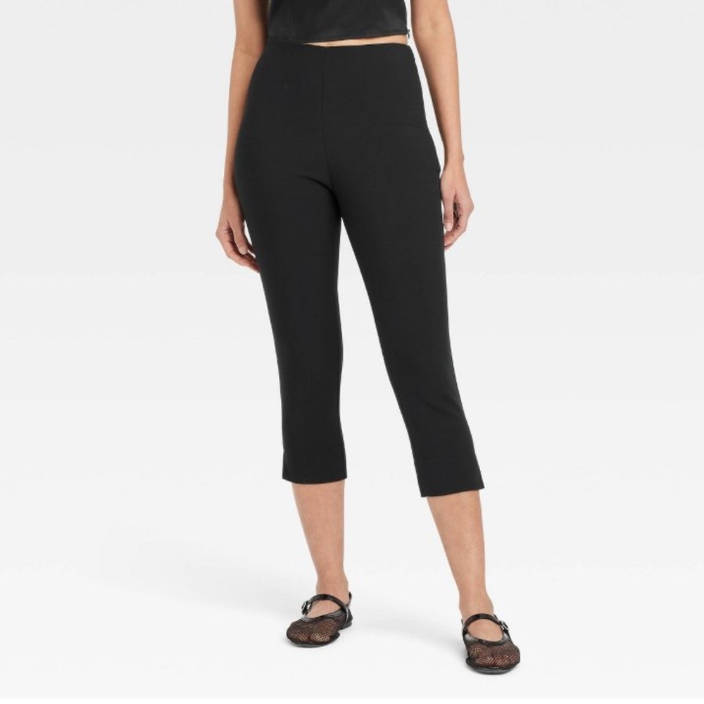 Women's Black Cropped Pants